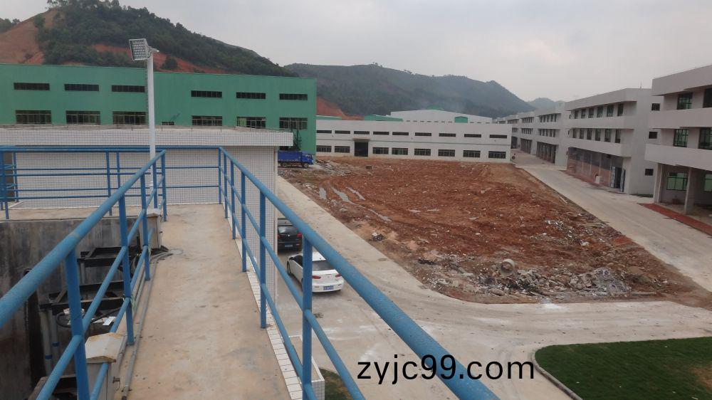 清(qing)遠某某垃圾場