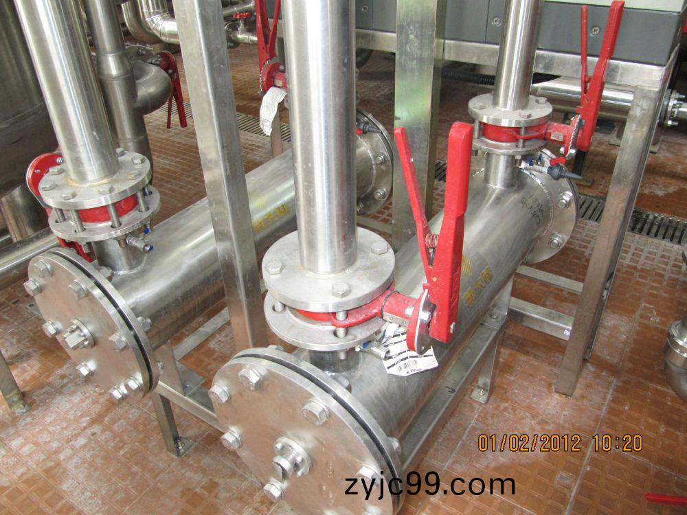 飲(yin)料廠(chang)20m3ph純水(shui)係統