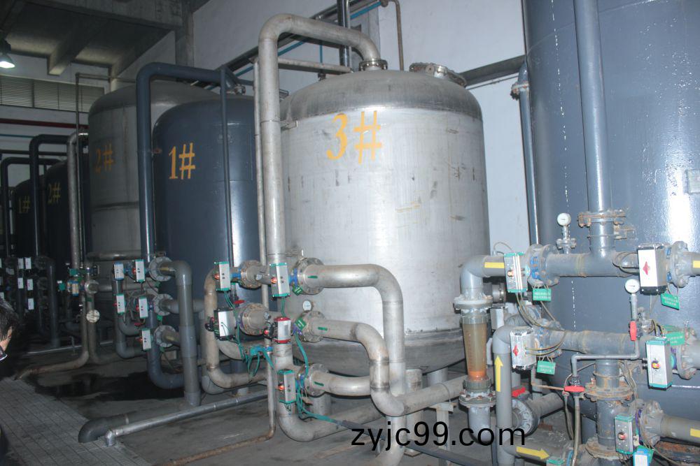 廣(guang)州某某100噸輭(ruan)化水工程