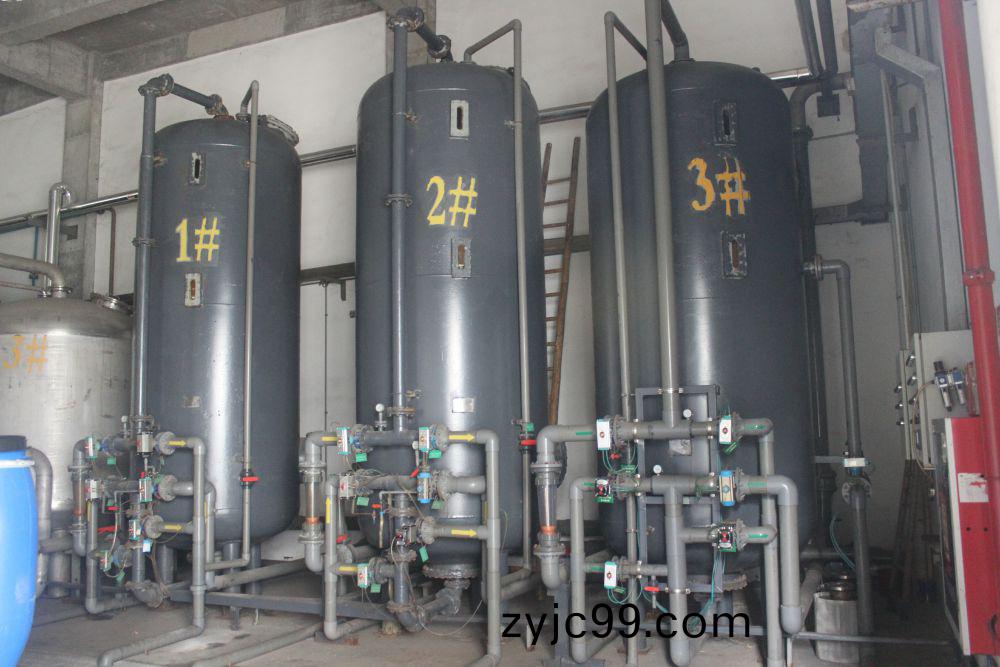 廣(guang)州(zhou)某(mou)某100噸(dun)輭化(hua)水(shui)工(gong)程