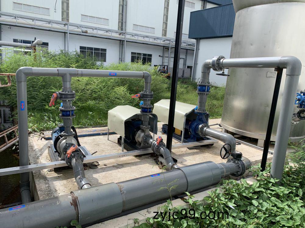 越南(nan)某(mou)某60噸(dun)輭(ruan)化(hua)水工(gong)程