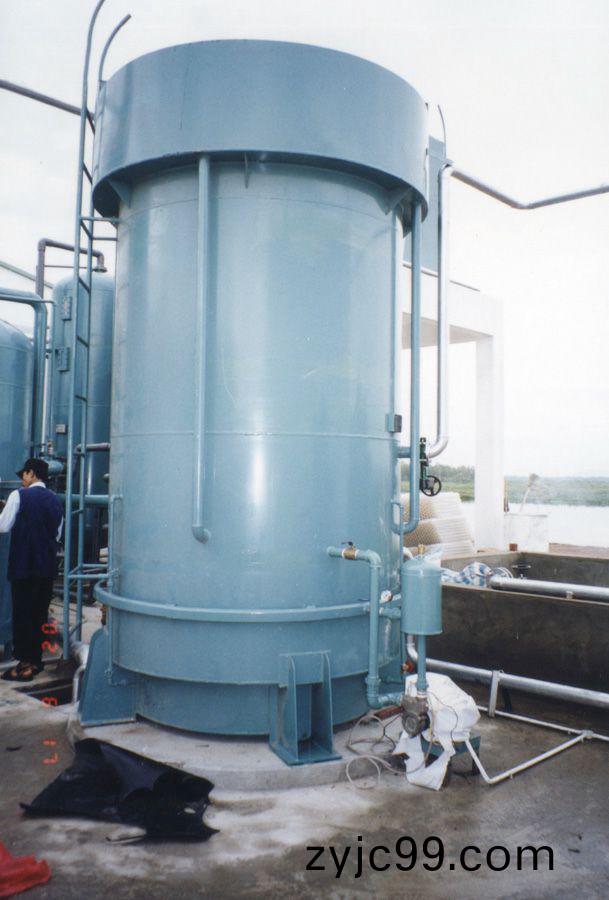 豎流式過(guo)濾器(qi)