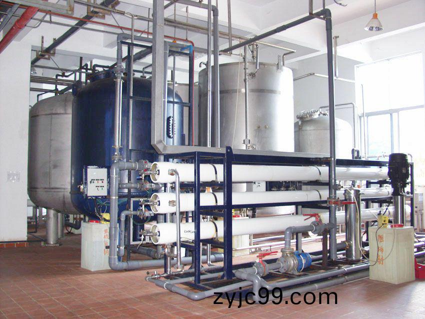 反(fan)滲透(tou)飲料純(chun)水(shui)係統