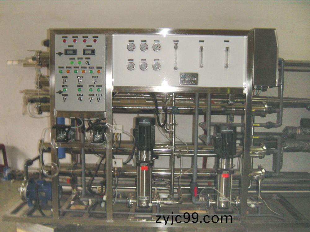 小型(xing)反(fan)滲透主機